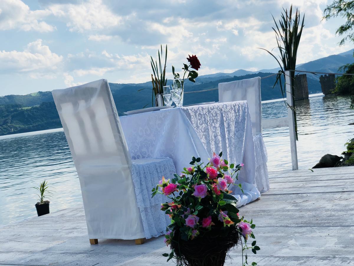Villa Dream Tricule Svinita Exterior foto