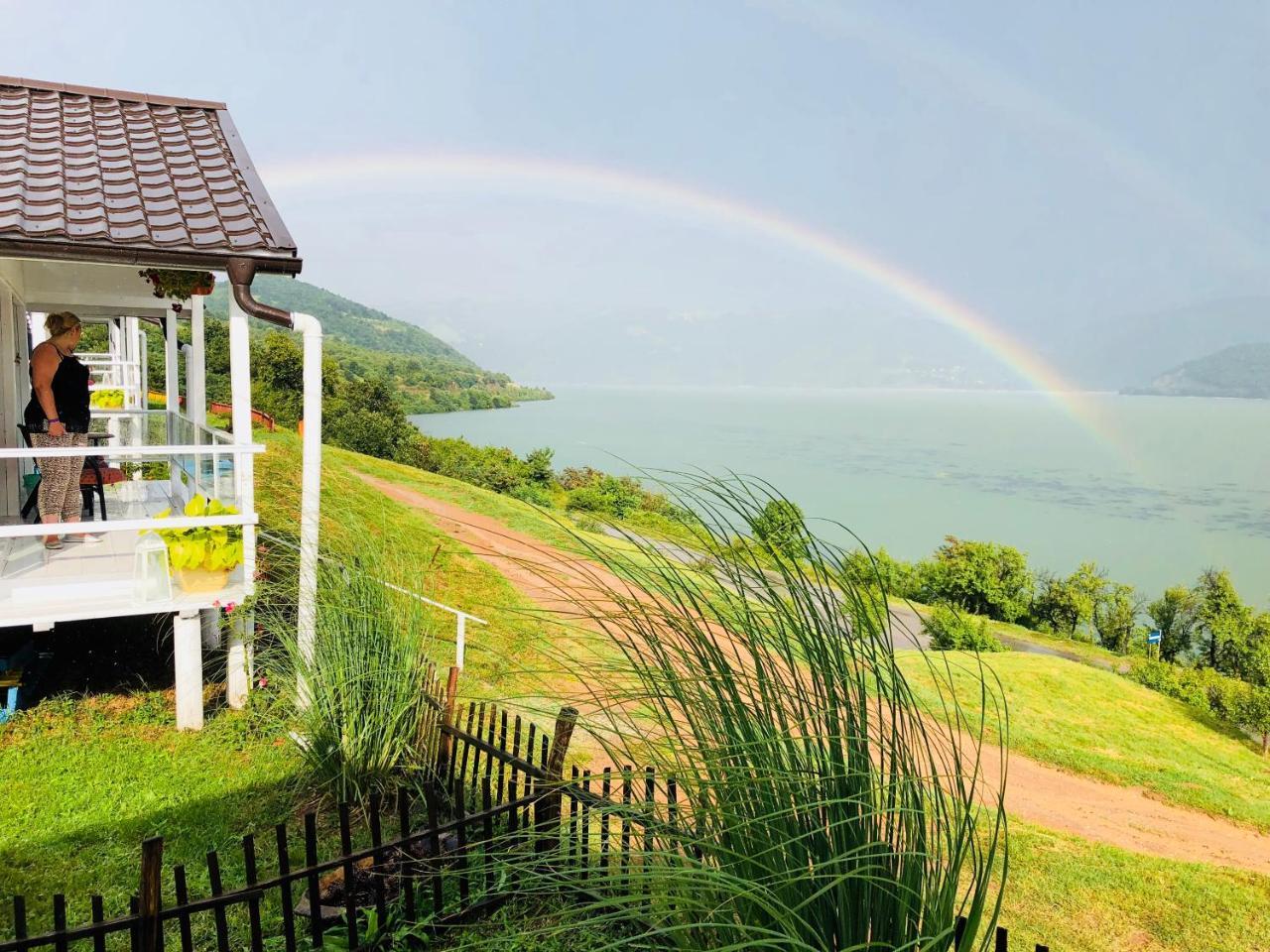 Villa Dream Tricule Svinita Exterior foto